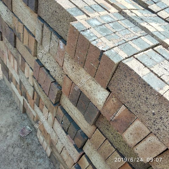 农村建房用的红砖哪里最便宜,农村盖房不能瞎盖