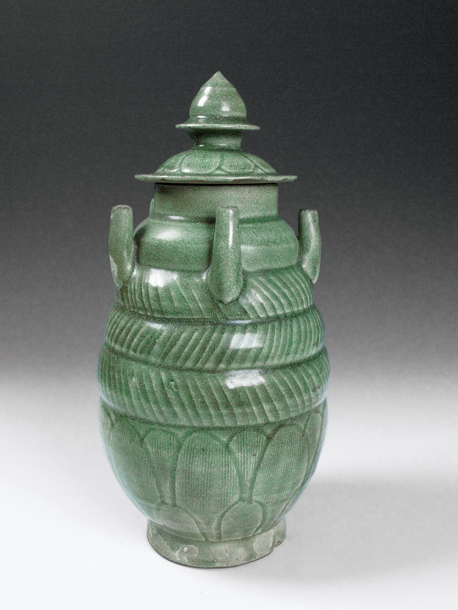 冰似玉,博物馆宋代龙泉窑欣赏