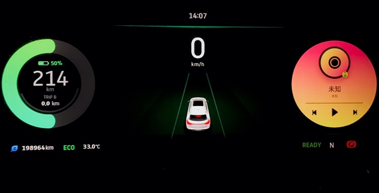 工程车被追尾司机报警后续,被工程车撞了没有伤亡的车