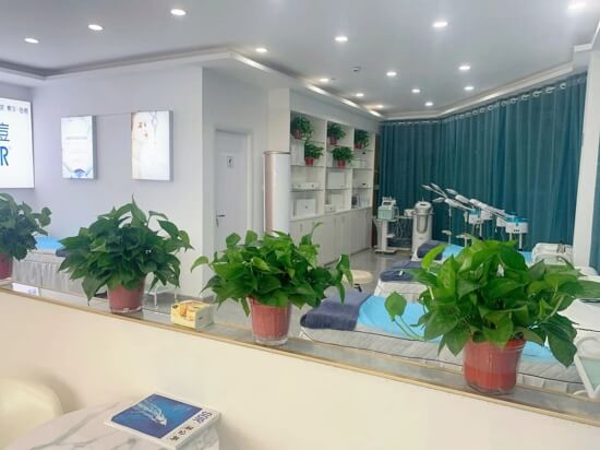 修复脸上的*血丝红**,如何选择护肤品?索尔护肤分享