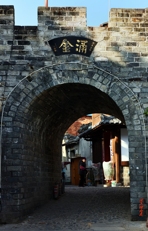 闽西长汀(汀州)古城旅行记:汀江水绕佛挂珠,千嶂深围四面城