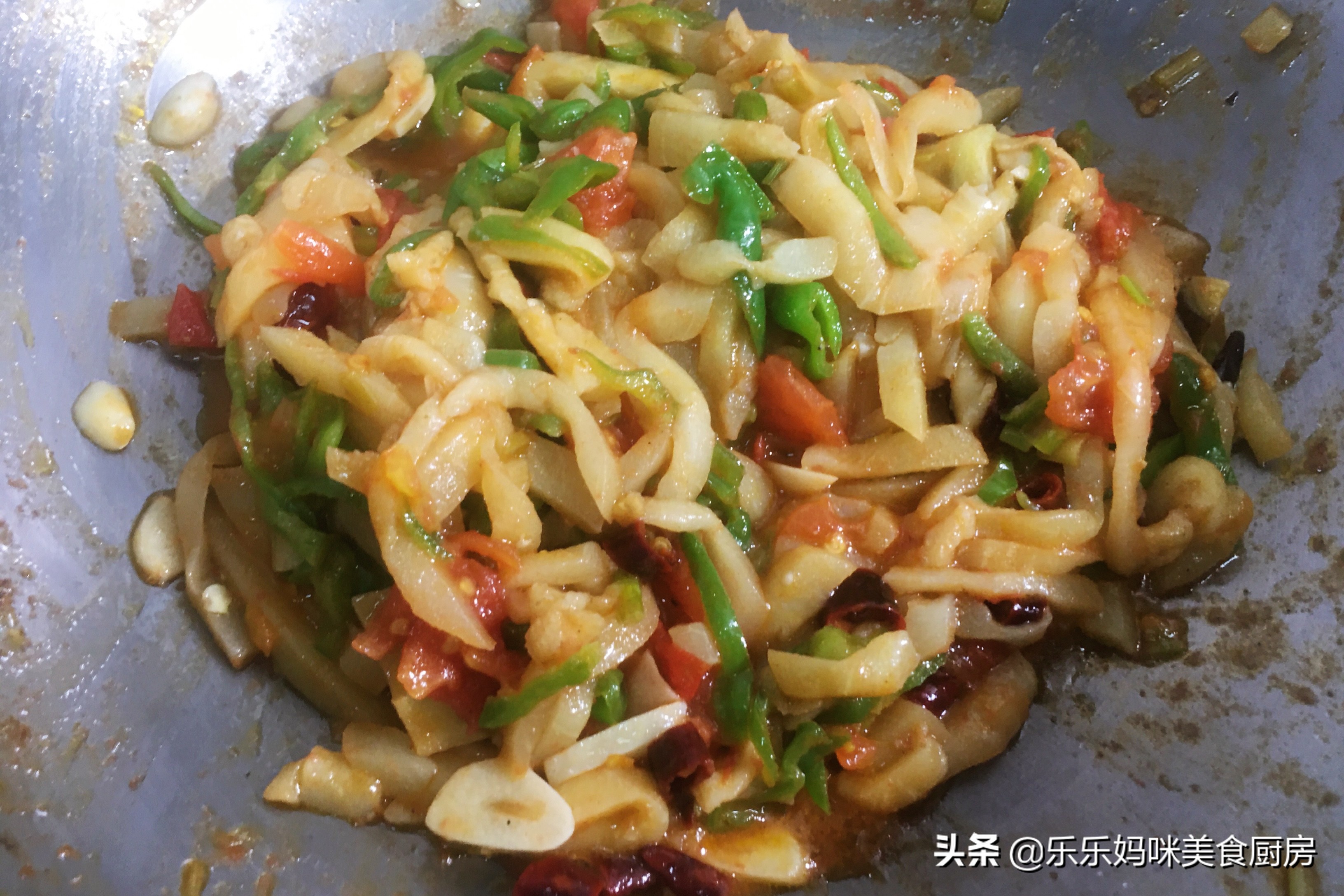 紫色茄子好还是圆茄好,买茄子颜色深好还是浅好