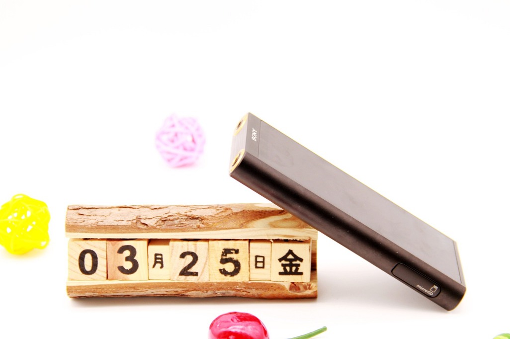 索尼nwzx300a和nw105哪个值得购买,索尼nw-zx300a多少钱