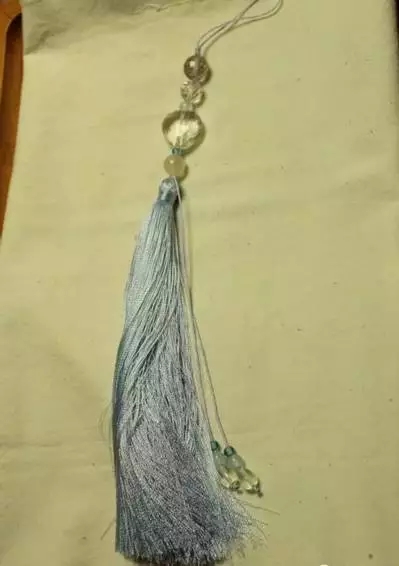 橄榄核雕手串如何打流苏视频,菩提手串有流苏和跑轮该怎么盘呀