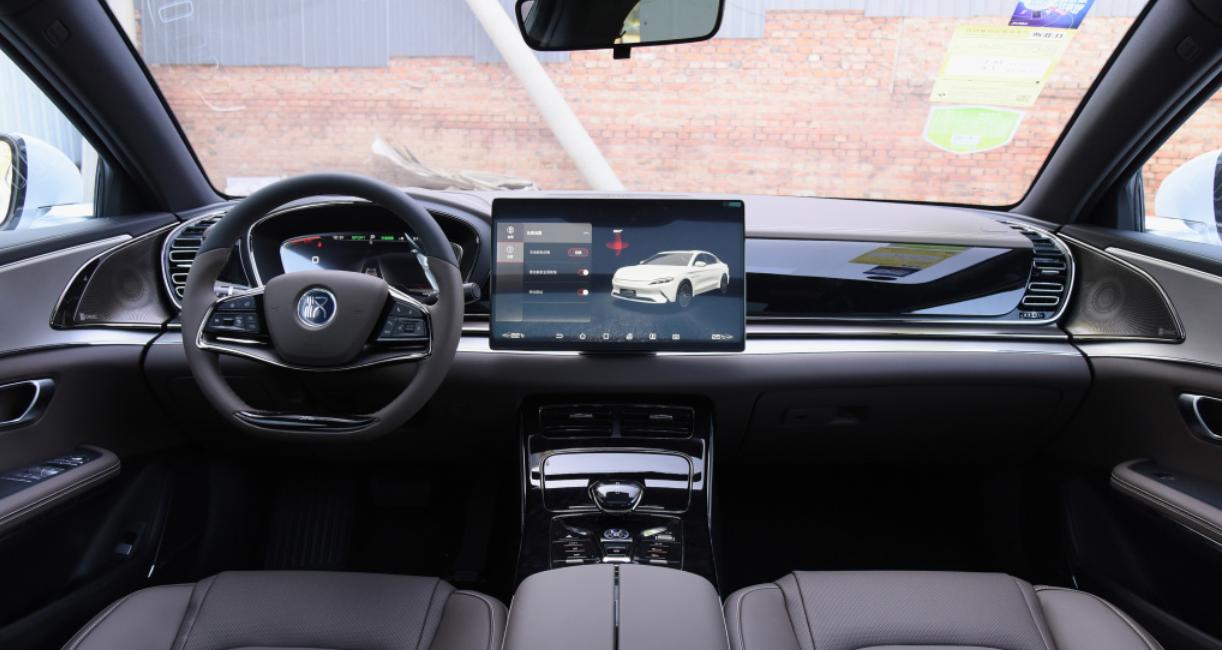 年轻人适合开什么车型,适合工薪阶层开的5款车