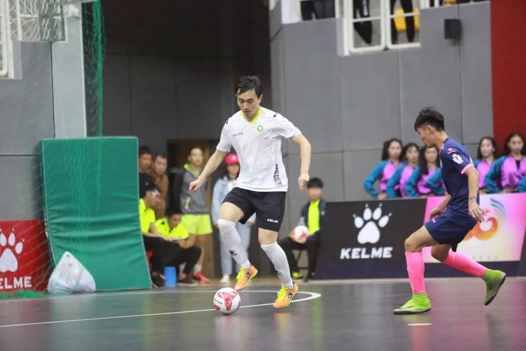 三峡大学5人制足球,三峡大学足球主教练王玮