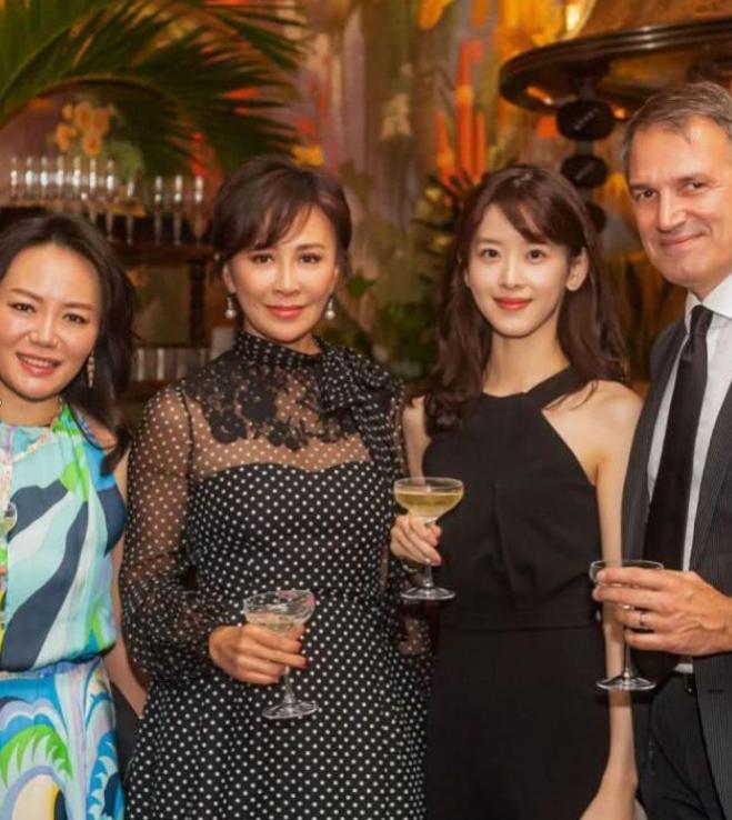 章泽天清纯不漂亮,章泽天无刘海素颜