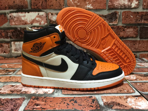 街上的aj有多少是真的,大街上能看出aj的真假吗