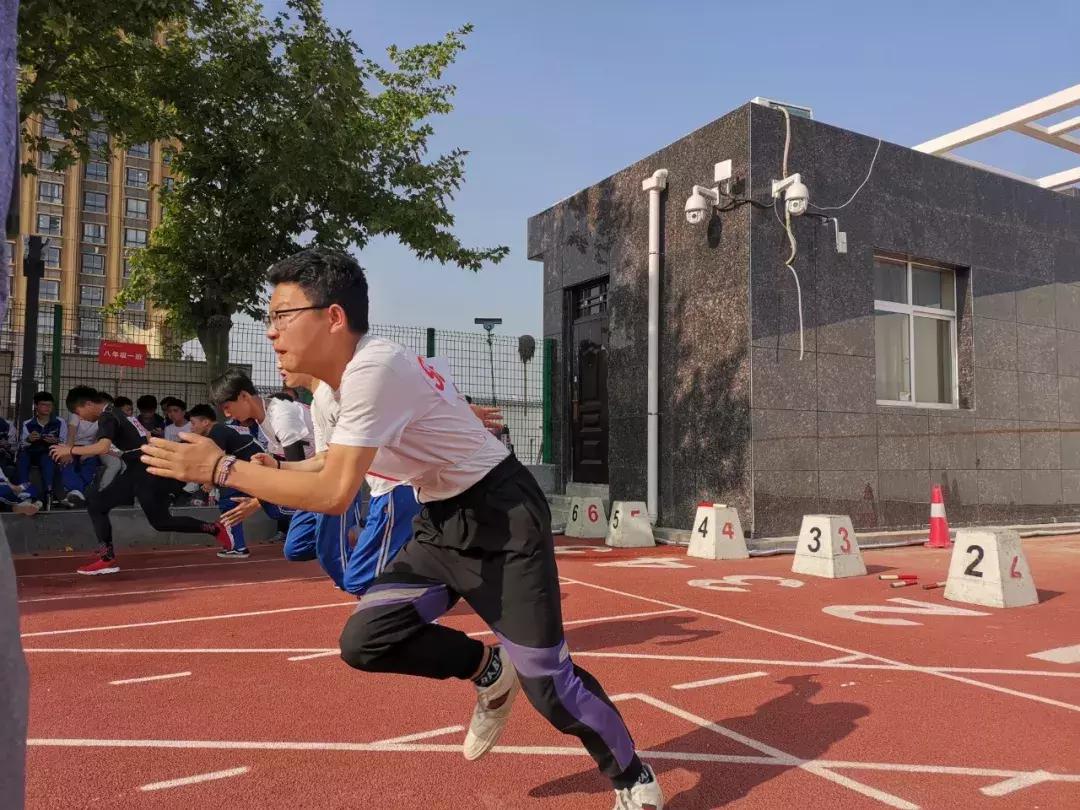 首届学校体育节暨秋季田径运动会,全市中学生田径运动会隆重开幕