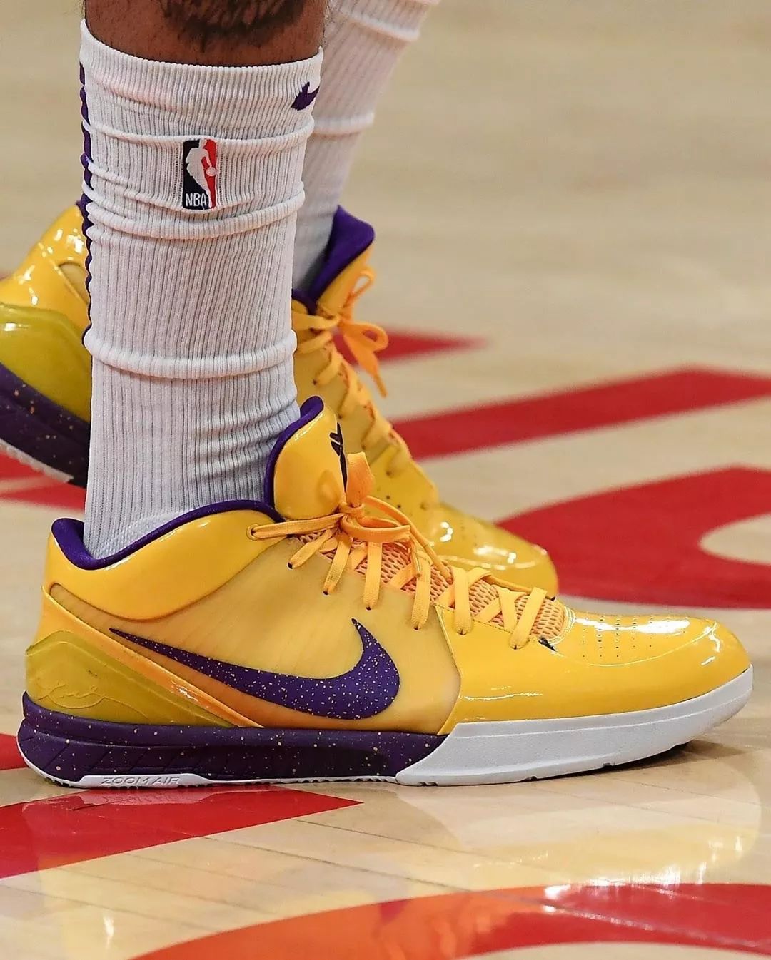 NBA球员上脚：海沃德穿安踏签名鞋，拉塞尔的李宁球鞋很帅