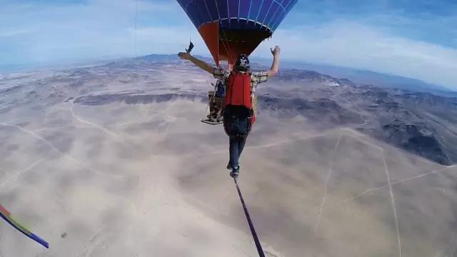 翼装飞行女大学生不幸身亡原因,翼装飞行女大学生已遇难
