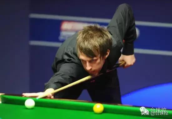 要嫁就嫁打台球的男人,谈恋爱一定要找会打台球的男孩子