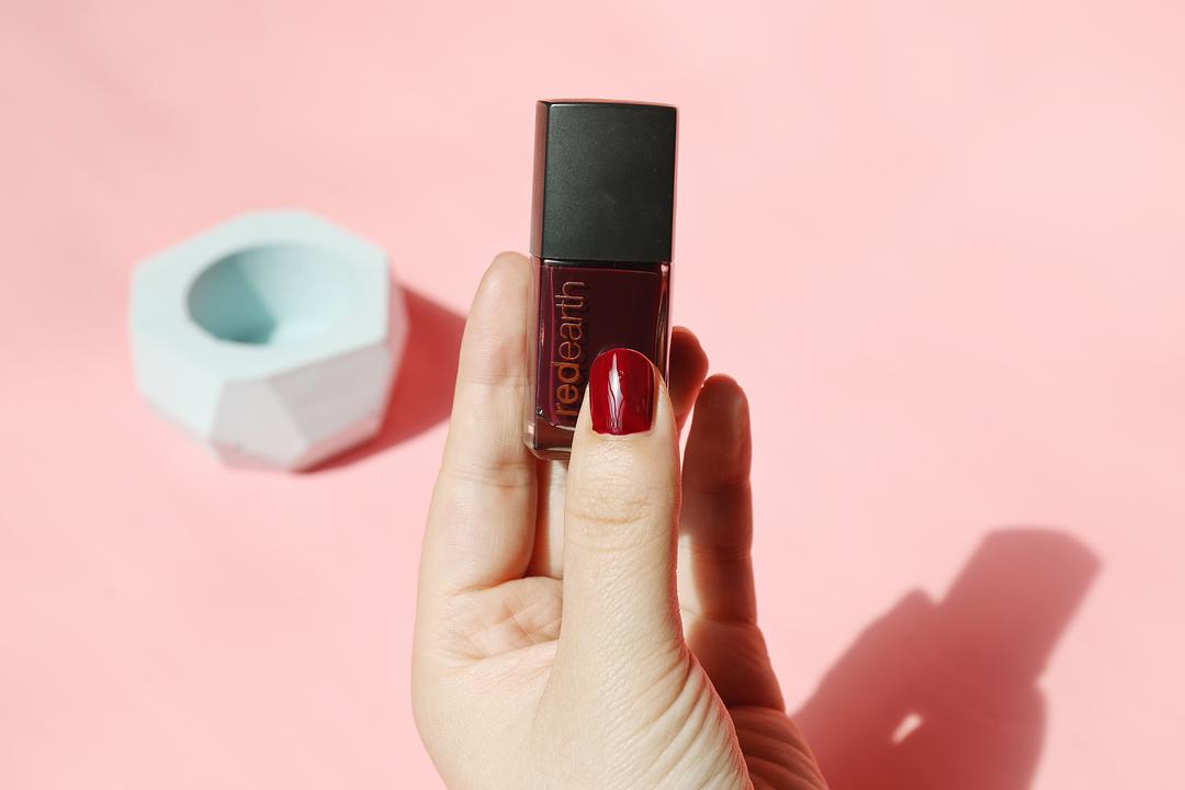 美甲小白建议买什么颜色的指甲油,好看百搭指甲油推荐