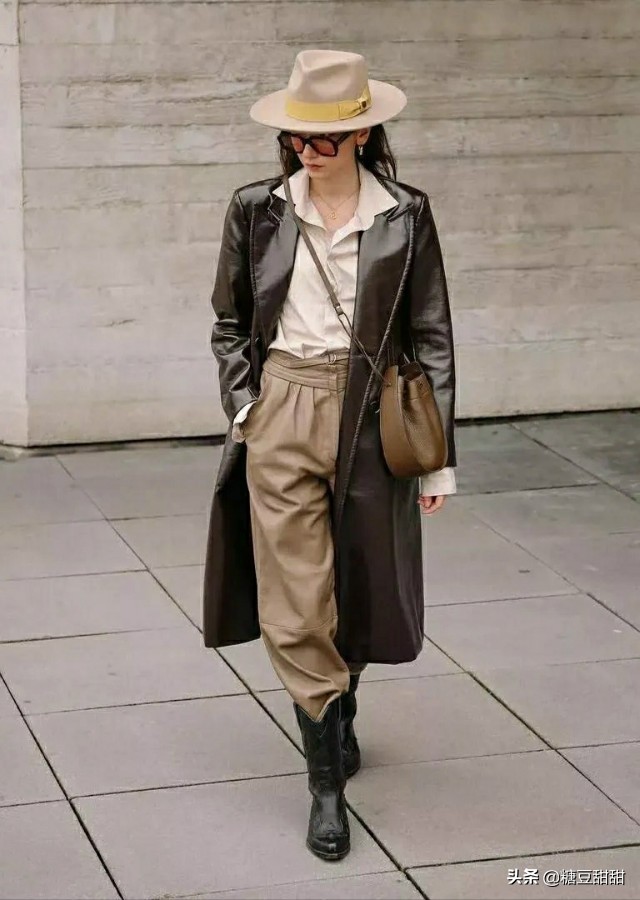 棕色风衣搭配什么裤子和内搭,棕色风衣怎么搭配好看冬天大码