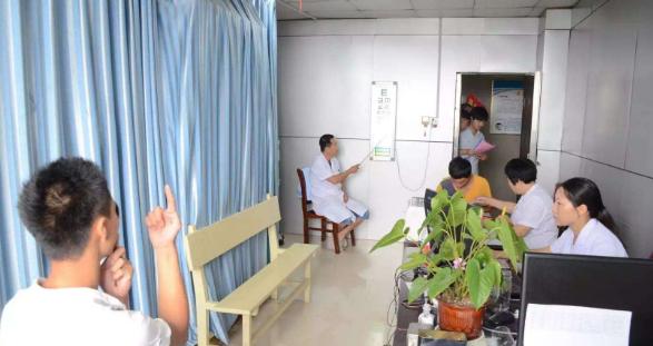 肺部感染抗生素通常多久有效果,肺部感染使用抗生素加重后如何办