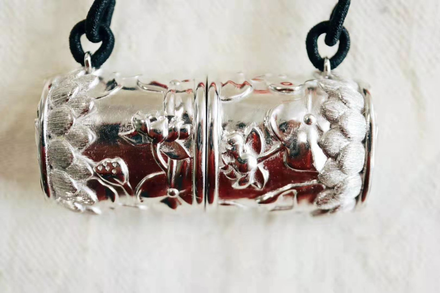 珠宝首饰盒不可或缺的一款,珠宝盒可以干嘛