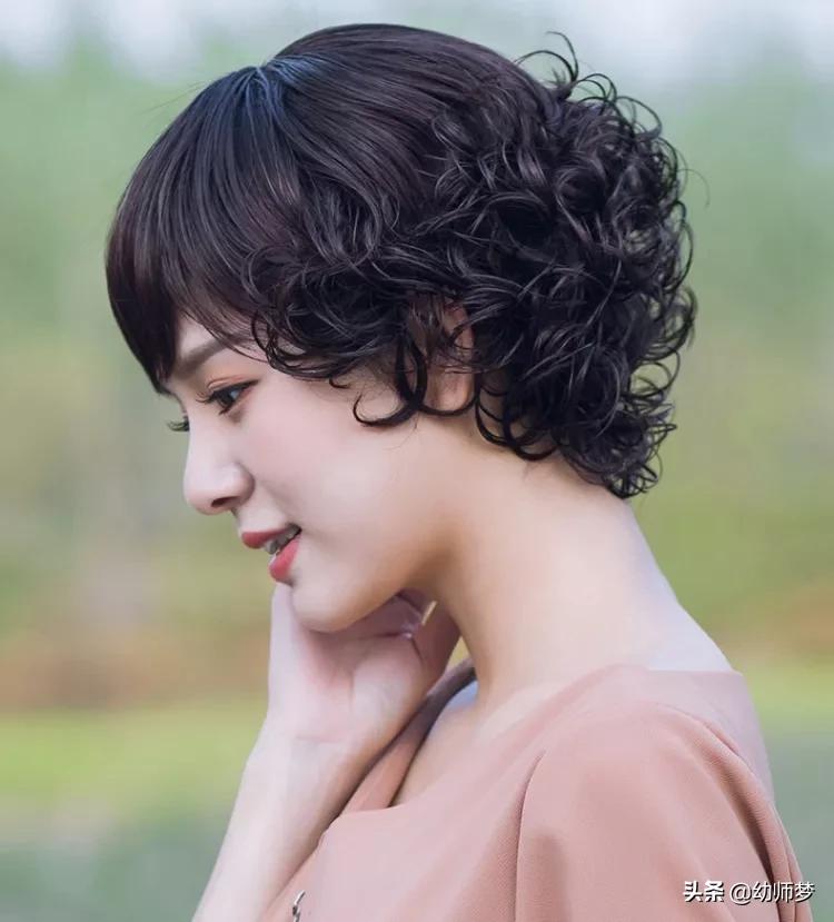 妈妈齐耳假发发型,中年假发发型