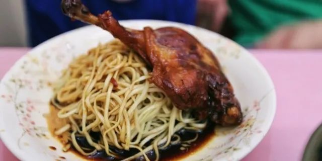 上海美食推荐必吃的餐厅最新,上海最值得去的5家餐厅好吃不贵