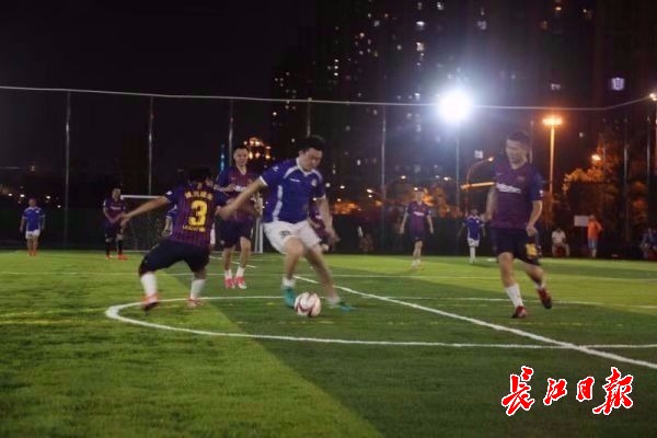 武汉长丰社区足球场免费,武汉专业足球场最新进展