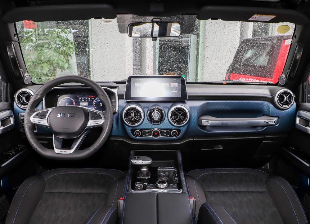 柴油suv哪一款稳定性最好,suv好还是轿车适合家用