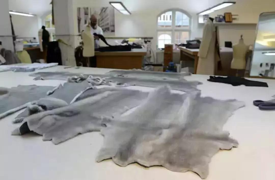 外媒炸裂！奢侈品全面*制抵**皮草，只为让更多人意识到背后的残酷