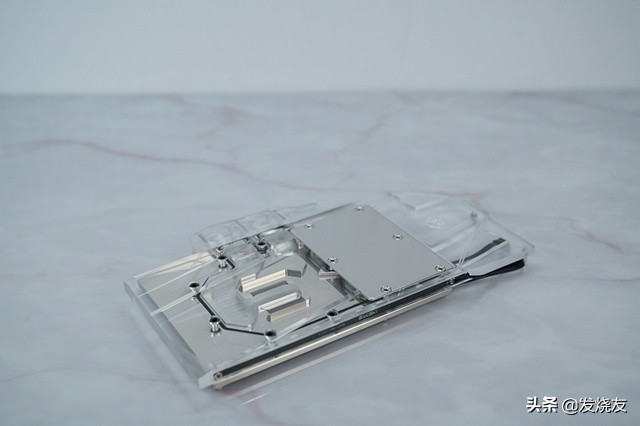 沉默是金~NZXTH700黑金电脑水冷装机秀