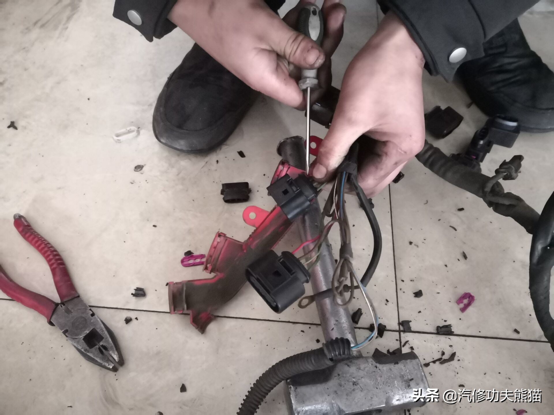 只因修烧机油却被人修到残废！4S拒修！一台奥迪Q7的重生路