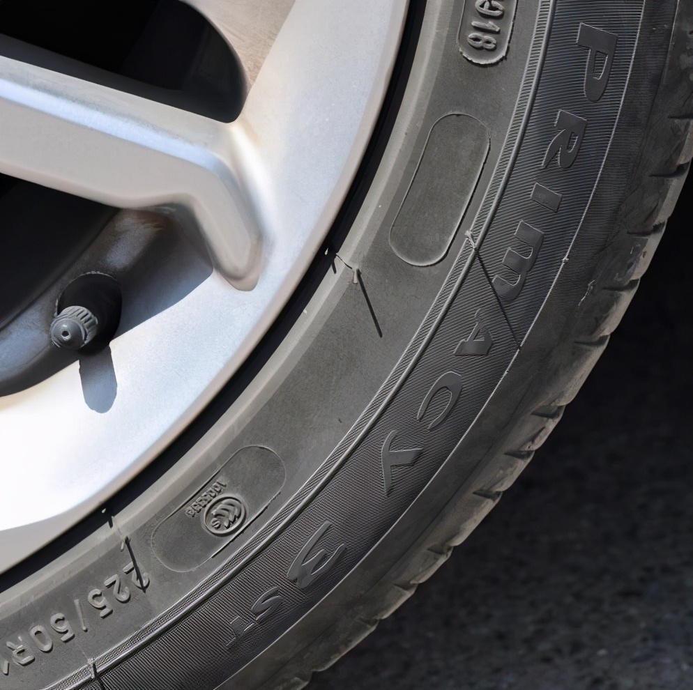 本田雅阁10代原装轮胎是什么牌子,本田雅阁9代用什么样的轮胎好用