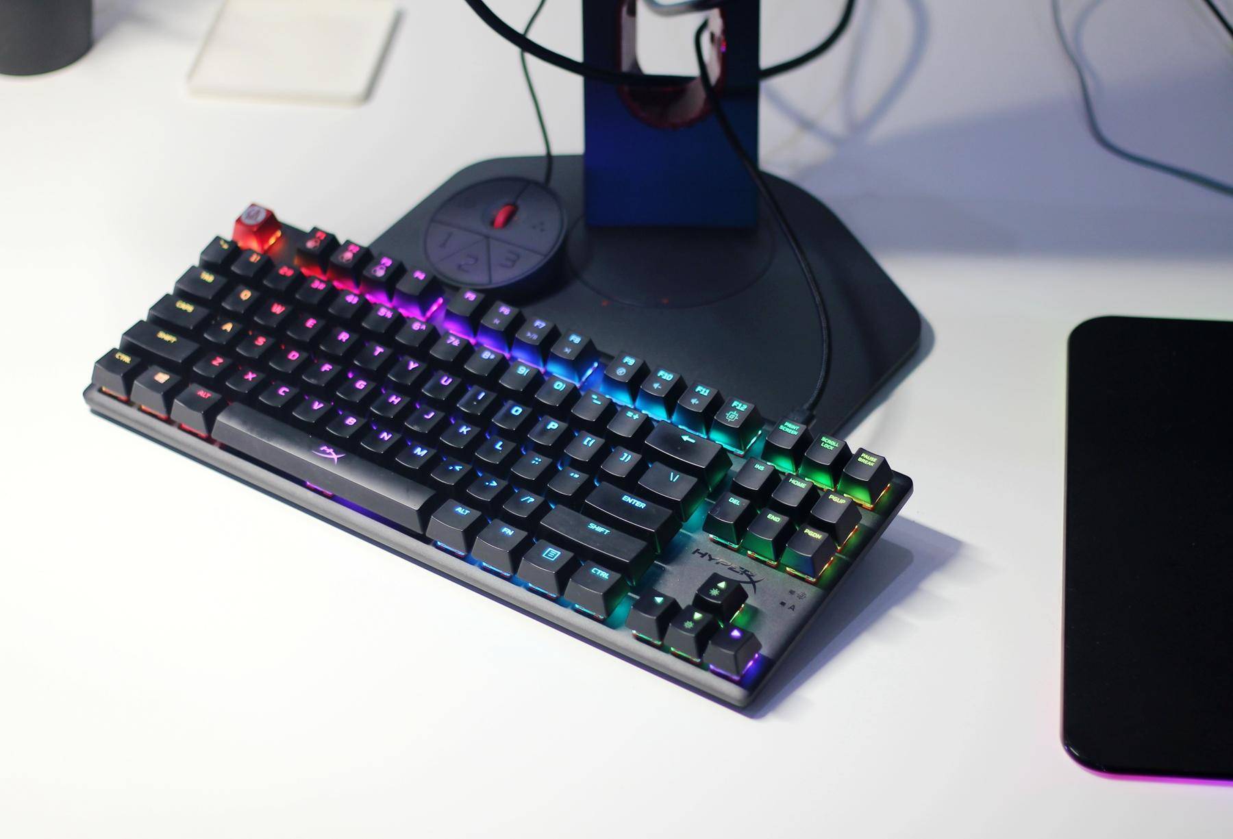 卓威显示器xl2546测评,卓威xl2546x对比2款显示器