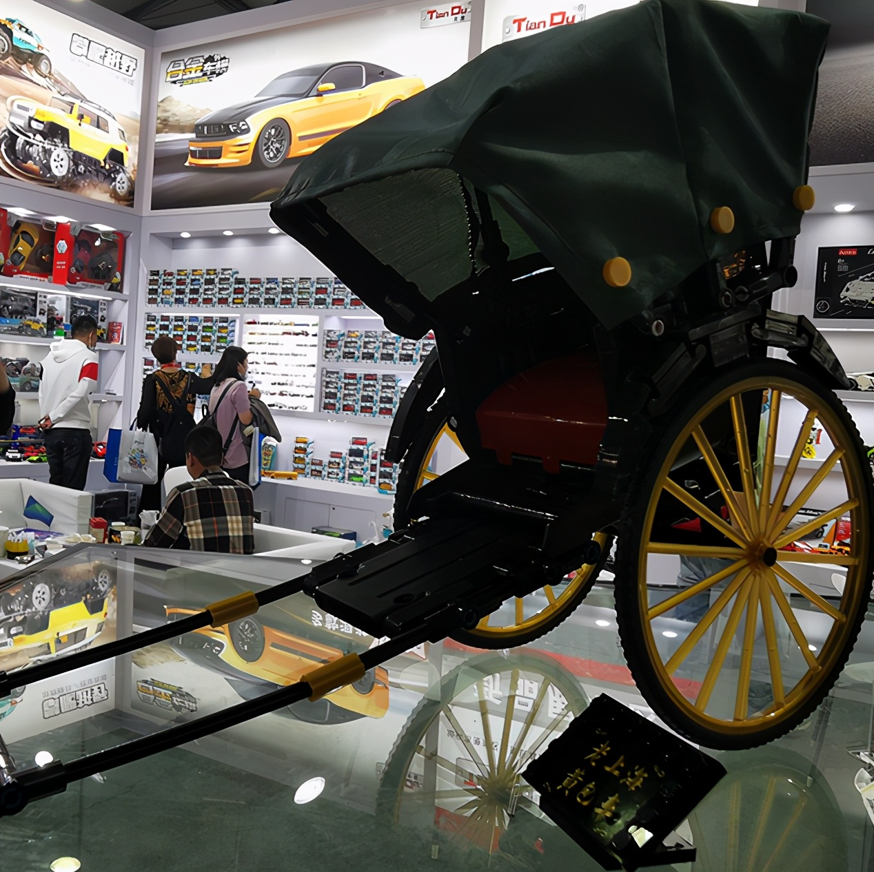 爱丽丝带你云逛中国玩具展幼教展，潮流+经典玩具一“文”打尽