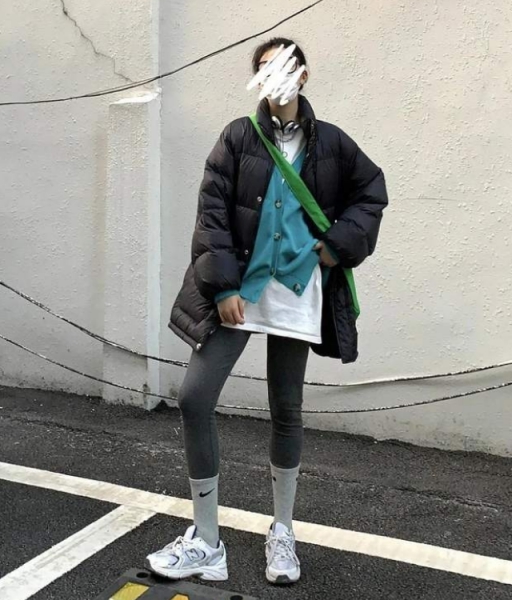 鲨鱼裤女款喇叭裤2022款网红款,可以穿鲨鱼裤的羽绒服