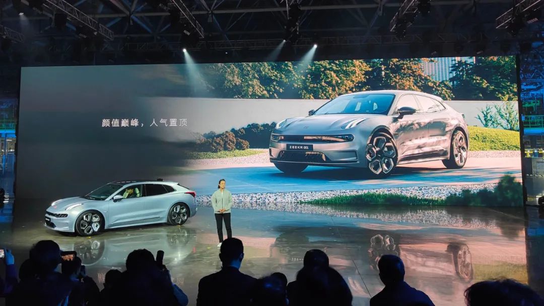 性能车爱好者狂喜：聊聊昨晚的极氪001