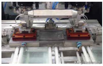 台达伺服ASDA-A2系列在带机械手玻璃磨边机的成功应用