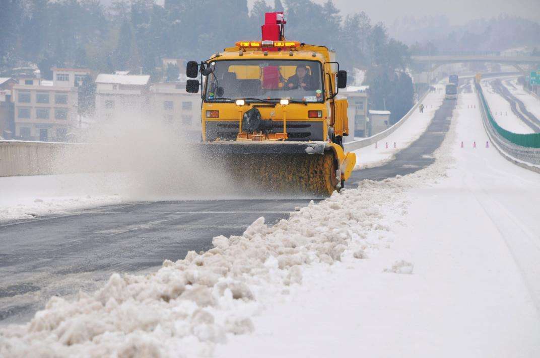 战机报废后怎么办？中俄利用发动机特点，将其改造成“开路神器”