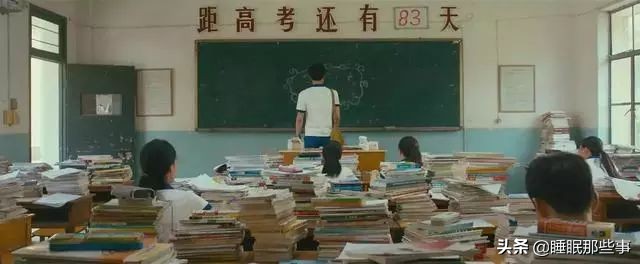 看了一眼她家的绿墙，我觉得我家还可以再抢救一下