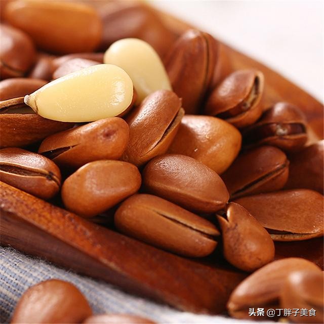 过年家里摆什么干果最好,过年家里坚果怎么摆最好看