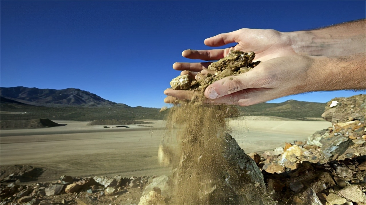 美国搞芯片制裁，有大量*土稀**的中国，为何不能用*土稀**卡美国脖子？