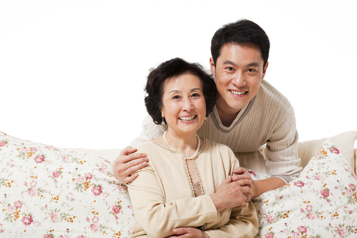 婆婆挑拨离间儿子做法很感动,婆婆挑拨儿子和媳妇离婚