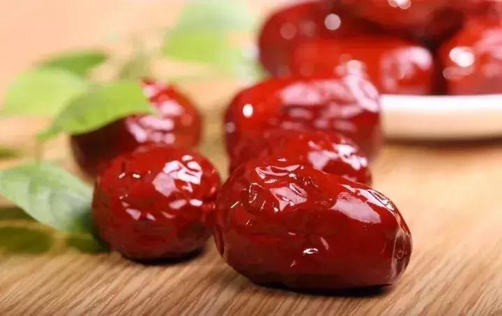 男人肾虚出冷汗吃什么,男人肾虚出虚汗吃什么药呢