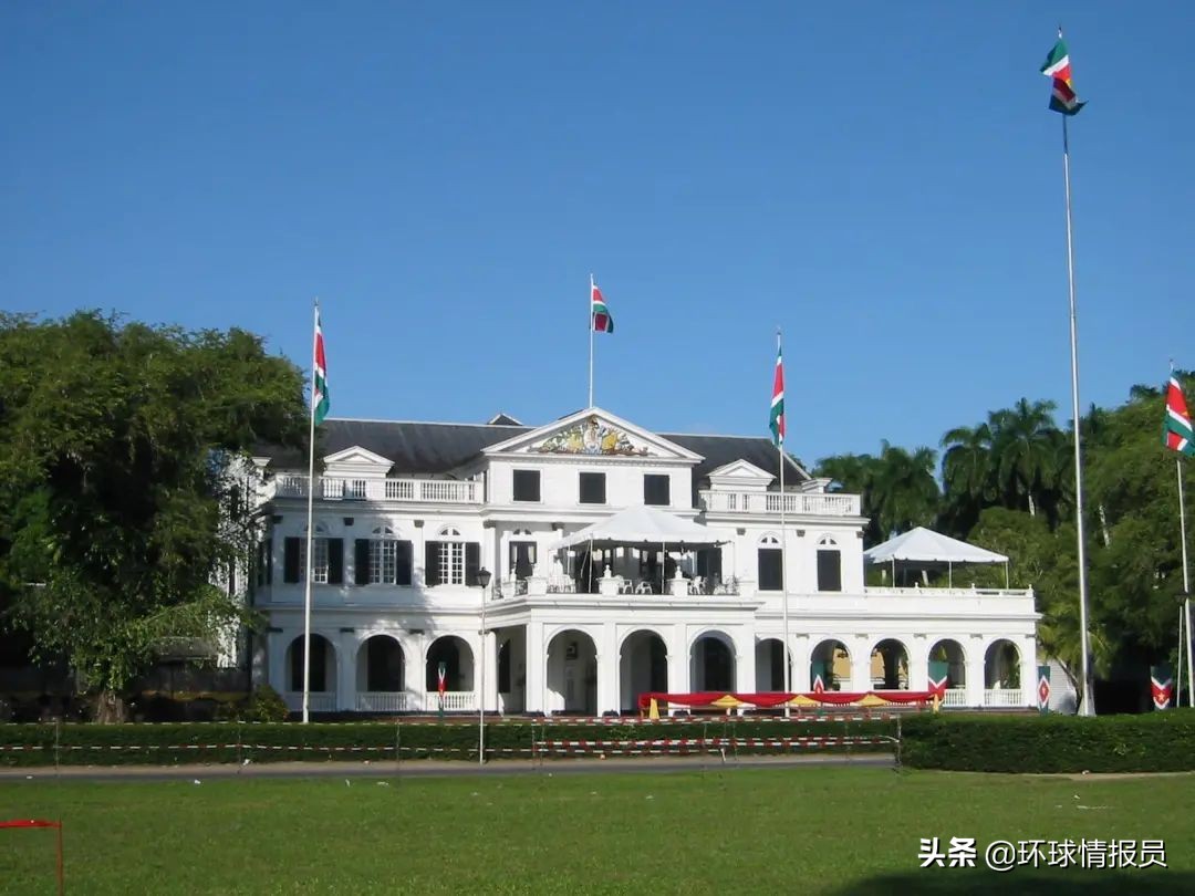 赤道几内亚在非洲大陆有领土,首都为何却定在远离本土的岛上?