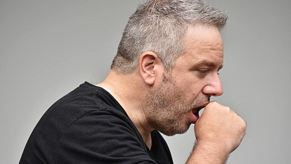 戒烟时戒断反应强烈怎么办,戒烟后人会犯困