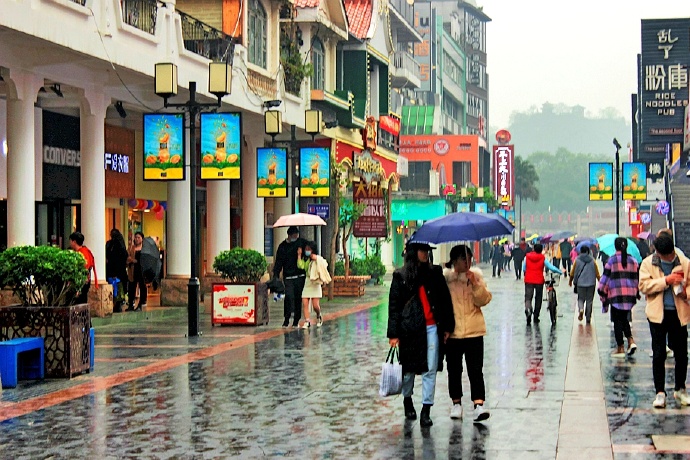 雨中漫步骑楼老街,桂林正阳街旅游攻略
