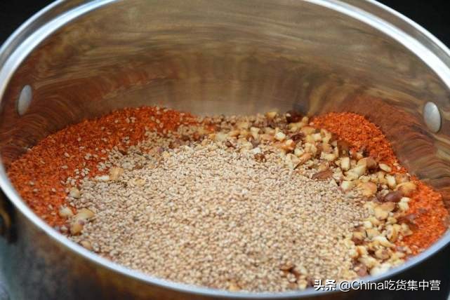 秦镇凉皮辣油熬制方法和配料,秘制凉皮的辣椒油调料配方