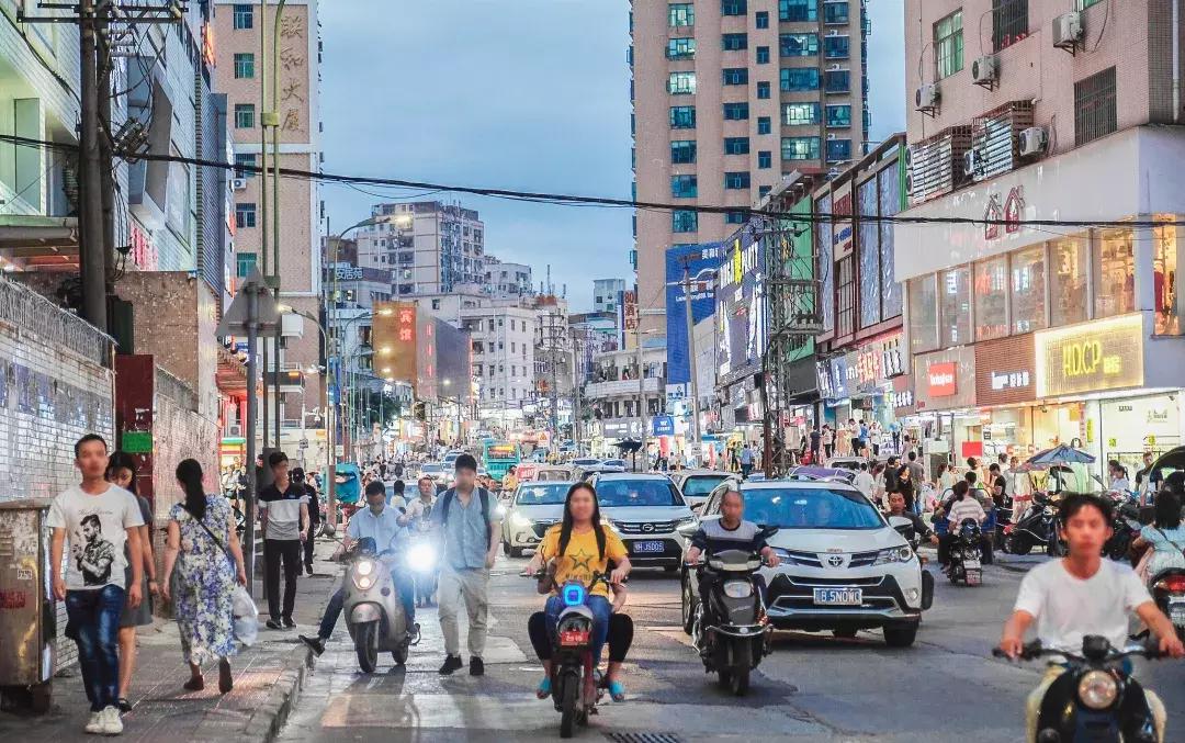 鍥烘垗杩欓噷鍝噷鏈夊ソ鐜╃殑,鍥烘垗鐮佸ご杩欓噷娴蜂笂鏄粈涔堟ˉ