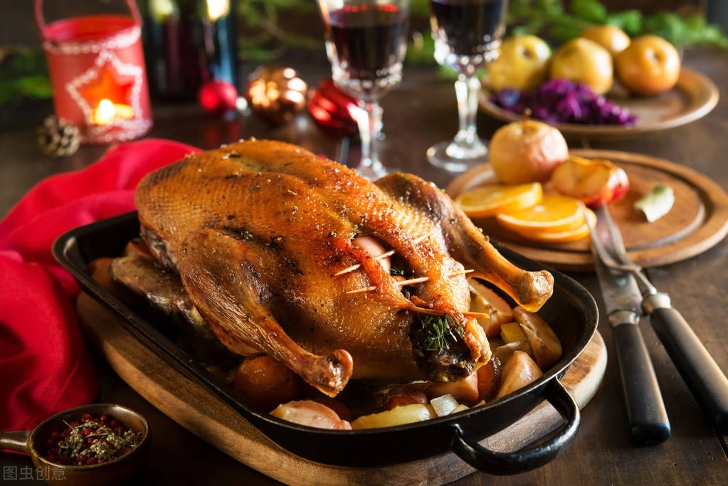 烤鸭卖几块钱一年赚几十万,脆皮烤鸭一年盈利