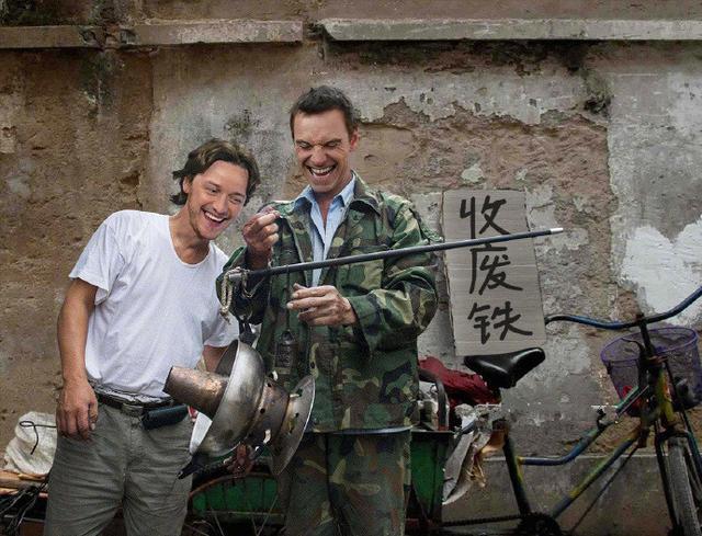 00后练摊记带你走进地摊生活,地摊练摊怎么样