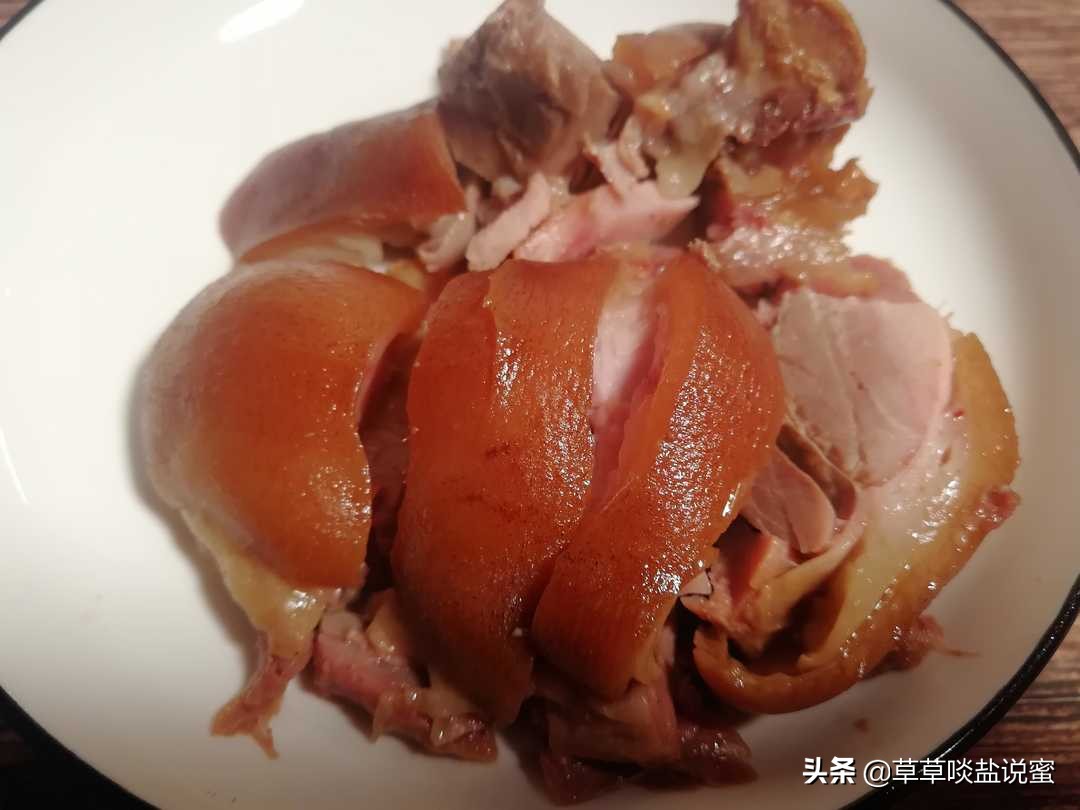 过年怎么能少了荤,老饭骨酱猪蹄的正宗做法