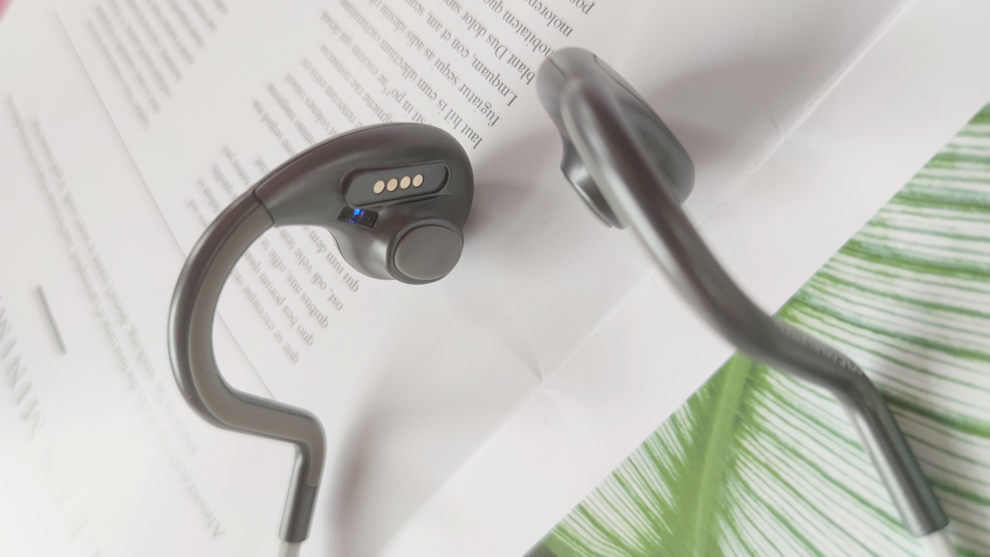 优乐骨传导耳机me200拆解,优乐me-200对比韶音as600