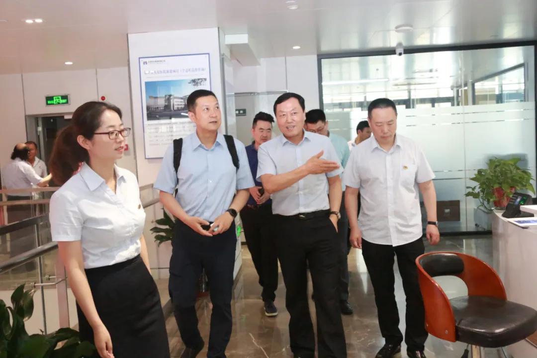 广联达考察,广联达公司领导人员