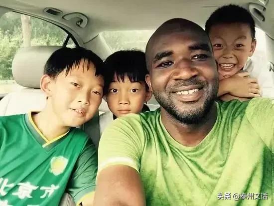 30万足球老师的生存状况调查